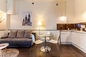 Khu vực ghế ngồi tại Apartamenty Długa 27