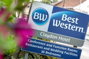 ein Schild für ein Best Western Hotel in der Unterkunft Best Western Claydon Hotel in Ipswich