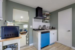 Gallery image of Steps to Orange Lake: Pet-Friendly Getaway! in Hawthorne