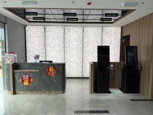 DBC Hotel 로비 또는 리셉션