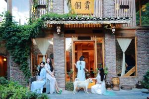 Tamu yang menginap di Tong Sang Art Hotel