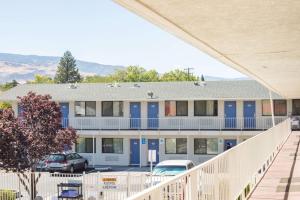 Motel 6-Reno, NV - Virginia Plumb