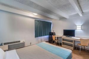 Afbeelding uit fotogalerij van Motel 6-Kokomo, IN in Kokomo