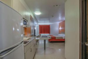 Postel nebo postele na pokoji v ubytování Motel 6-Pasadena, TX