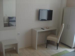 TV a/nebo společenská místnost v ubytování Linda