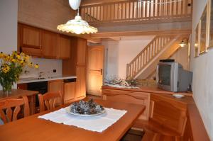A kitchen or kitchenette at Residence Ca' Delle Margherite