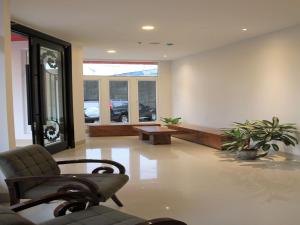 Area tempat duduk di Sparks Odeon Sukabumi, ARTOTEL Curated