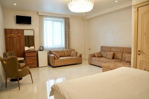 אזור ישיבה ב-Luxury Collection Hotel