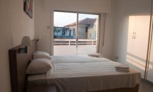 Gallery image of St. George Rent Rooms in Larnaca