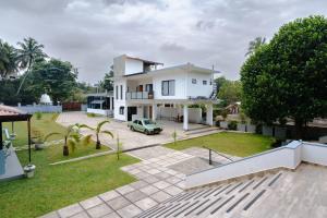 an aerial view of a house with a yard at Centri Villa in Anuradhapura