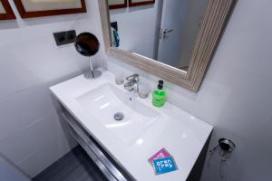 Łazienka w obiekcie Luxury II - Vive el Lujo con Elegancia y Diseño