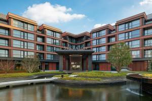a rendering of the sheraton philadelphia hotel at Sheraton Suzhou Yangcheng Lake in Suzhou