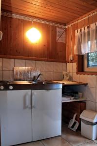Kuchyňa alebo kuchynka v ubytovaní Camping Pod Krokwią