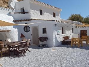 Gallery image of Cuevas Azul in Baza