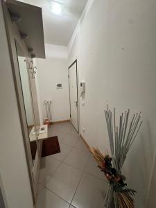 a hallway with at Dimora delle Terme in Porretta Terme