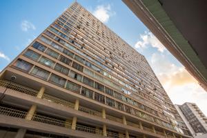 a tall building with the sky in the background at Edifício ASA- ASA001 in Curitiba