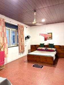 a bedroom with a bed in a room at Heritage Villa colombo7 in Colombo