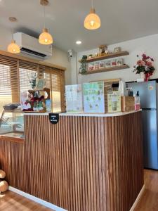 Foto de la galeria de A RISA hometel cafe a Ban Na Khom
