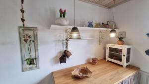 Gallery image of Ferienhaus-am-Wald-mit-Kamin-und-zwei-Terrassen in Haderslev +17 photos