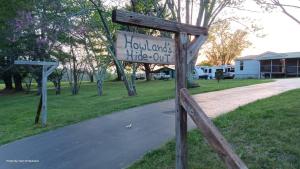 a sign on the side of a road at Mountain Camper at Howland's Hideout in Sampson