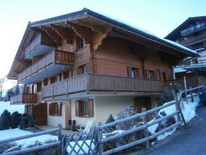 Foto dalla galleria di Le Sapin a Les Diablerets