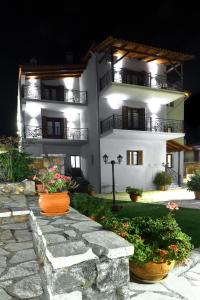 Gallery image of Artemis Traditional Guesthouse in Levidi