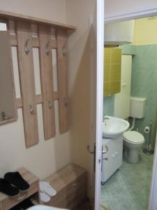 Kúpeľňa v ubytovaní Dudi Apartman