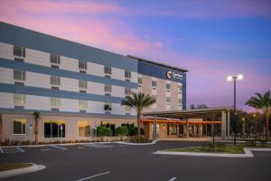 Comfort Inn & Suites Orlando Sanford Airport, Sanford (updated prices 2026)