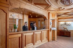 Гости, отседнали в Hotel Cristallo