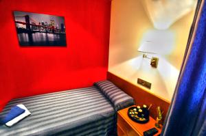 Posteľ alebo postele v izbe v ubytovaní Hostal Apolo Trece
