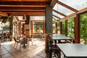 Restaurant o un lloc per menjar a Hotel Puelche