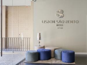 Uma área de estar em Lisbon Sao Bento Hotel