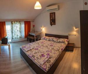 Llit o llits en una habitació de Irok