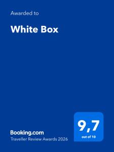 ein Screenshot eines weißen Feldes mit dem Text „Upgraded to white box“ in der Unterkunft White Box in Gierle