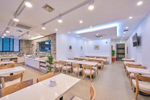 Restaurace v ubytování Gwangju Madrid Hotel