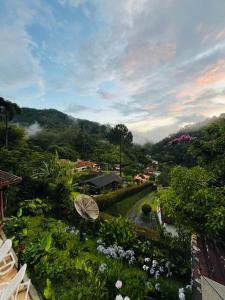 a view of a valley from a house at Espaço Vida Mury - Casa Mara in Nova Friburgo