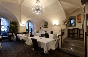 Posedenie v ubytovaní Hotel Grand