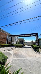 Gallery image of Suite Talie Cebu Cozy Modern Stay with Pool & Netflix in Lapu Lapu City