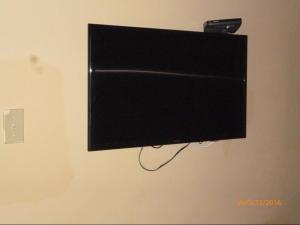 TV a/nebo společenská místnost v ubytování Spanish Dream Hotel