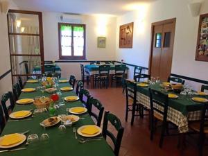 ห้องอาหารหรือที่รับประทานอาหารของ Agriturismo La Selva