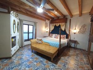 เตียงในห้องที่ Alborada Bernal