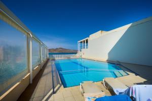 Piscina de la sau aproape de Georgina