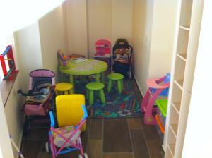 a small room with a table and chairs in it at Hotel Appart in Osnabrück