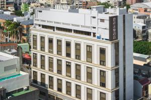 an aerial view of a white building at Yong Le Lukang, a Tribute Portfolio Hotel in Lukang