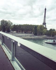 Foto dalla galleria di Eiffel Tower Champs De Mars a Parigi