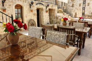 Posezení v ubytování Kemerhan Cave Suites