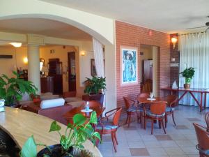 Posezení v ubytování Hotel Parco delle Cale