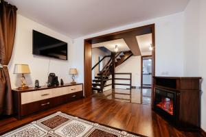 Et tv og/eller underholdning på Serban Cottage