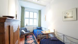 Ein Sitzbereich in der Unterkunft Altstadt Gästehaus Drewes Wale