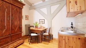 Küche/Küchenzeile in der Unterkunft Altstadt Gästehaus Drewes Wale
